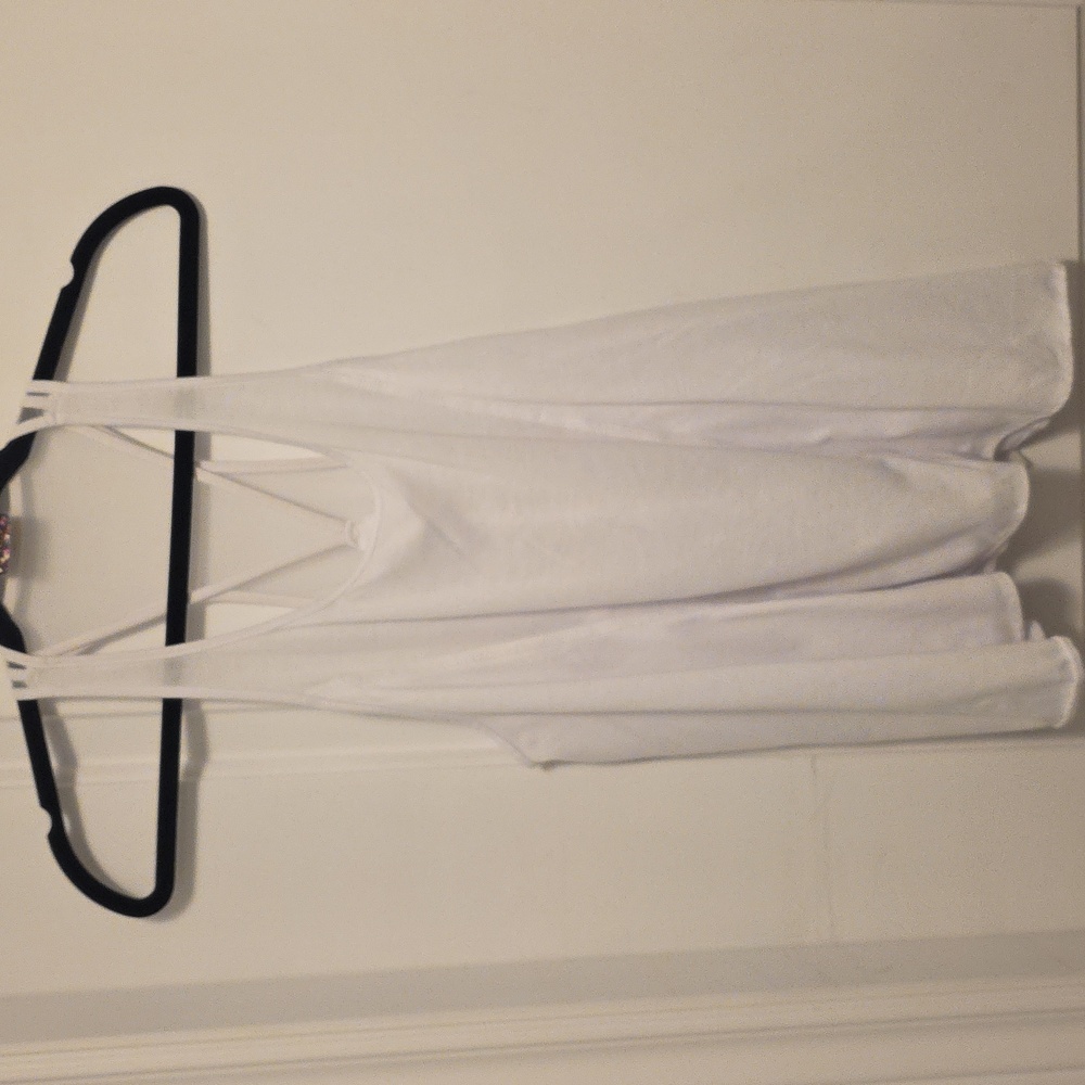 #65 White ALO Tank Top Size M, 17" P2P
